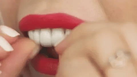ابتسامة فورية واقعية